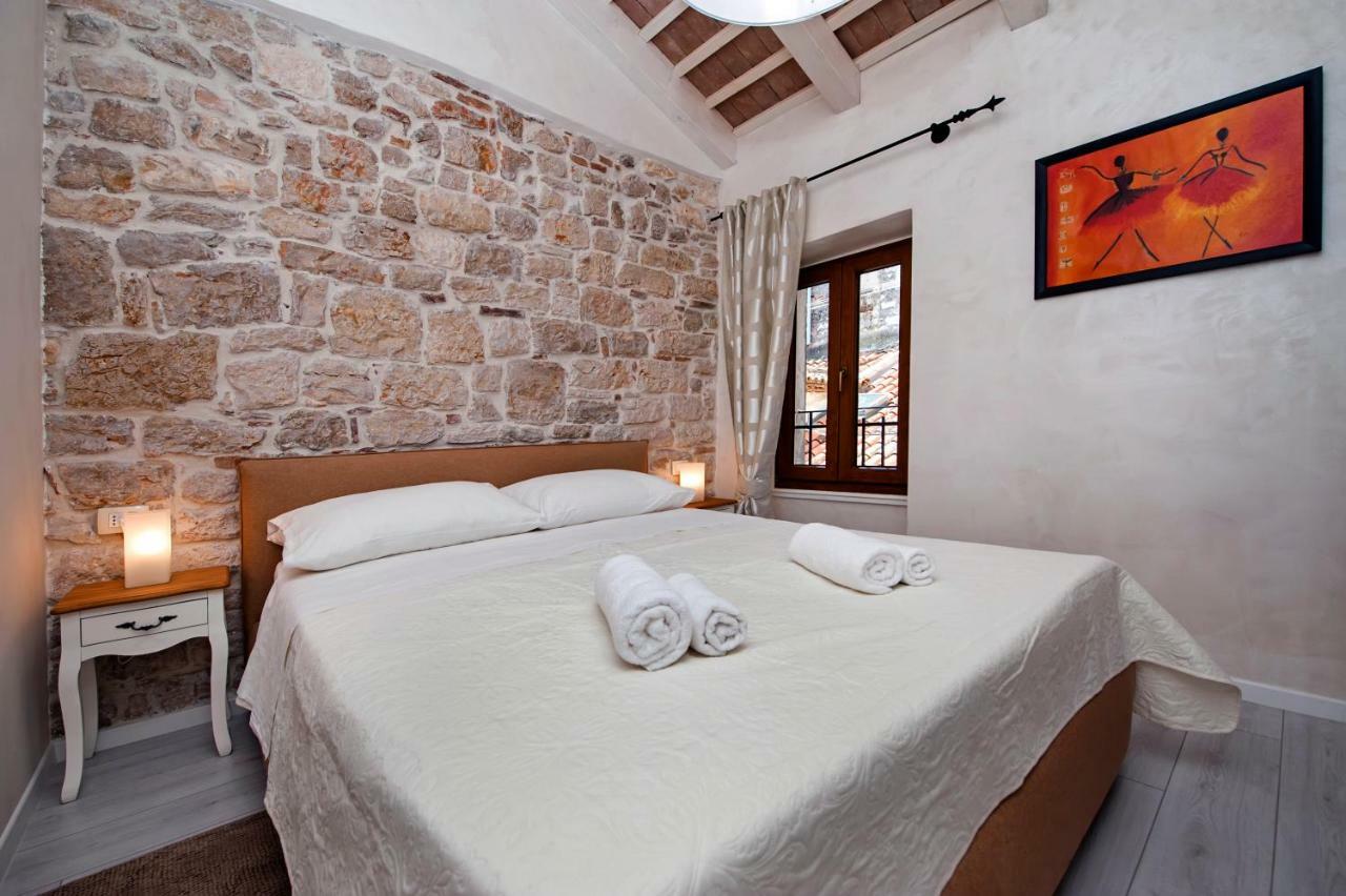 La Fondiaria Hotel Rovigno Esterno foto