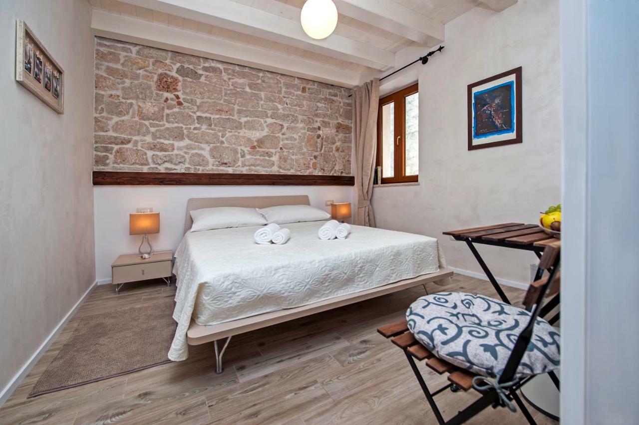 La Fondiaria Hotel Rovigno Esterno foto